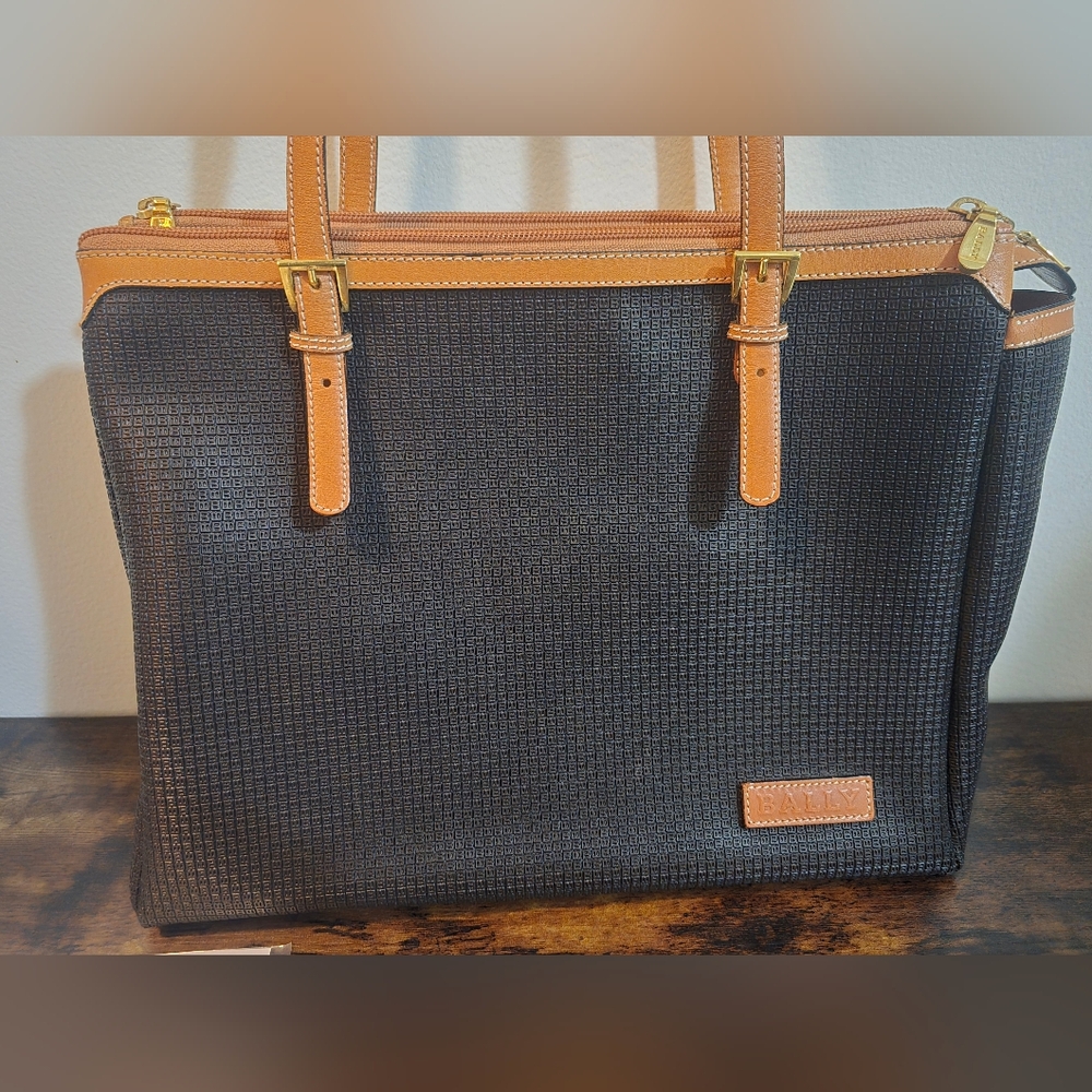 BALLY Vintage Black And Tan Leather Tote - RARE, Elegant Beauty. Comes With COA